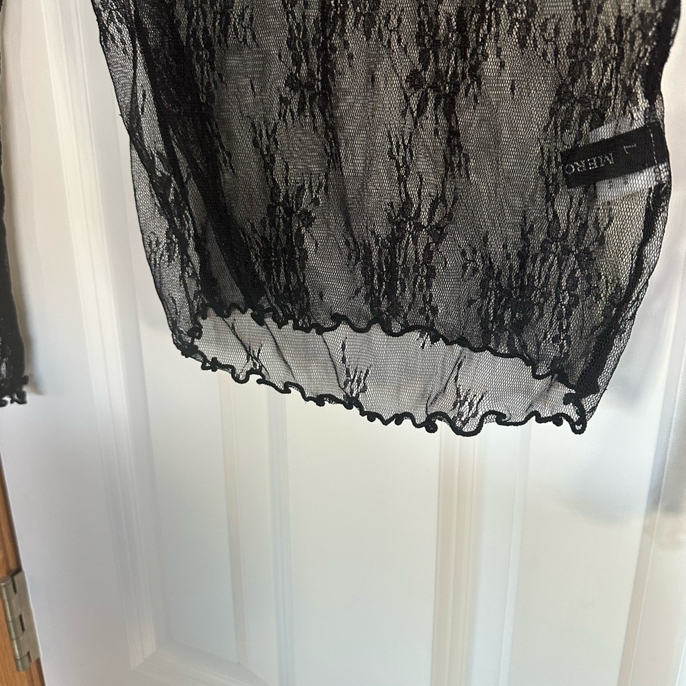 Chic Sheer Black Lace Blouse - Picture 8 of 10
